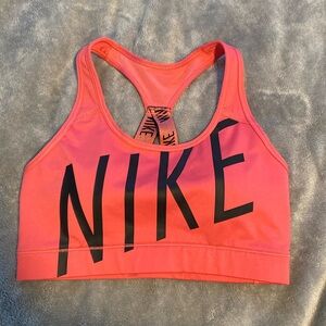 Nike workout tops